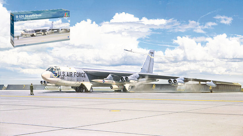 B-52G Early With Hound Dog Kit 1:72 – Italeri