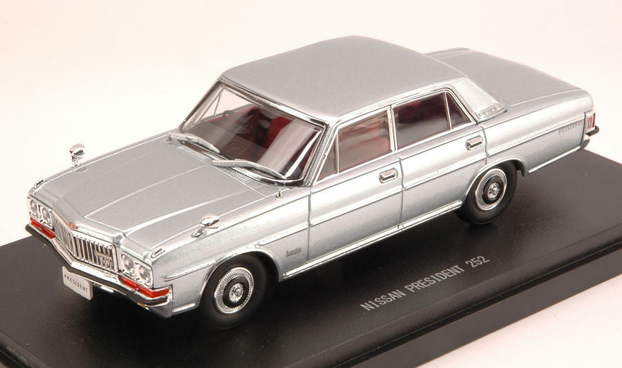 Nissan President 252 1987 Silver – Ebbro 1:43