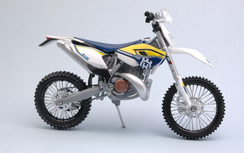 Husqvarna Fe 501 1:12 – Maisto