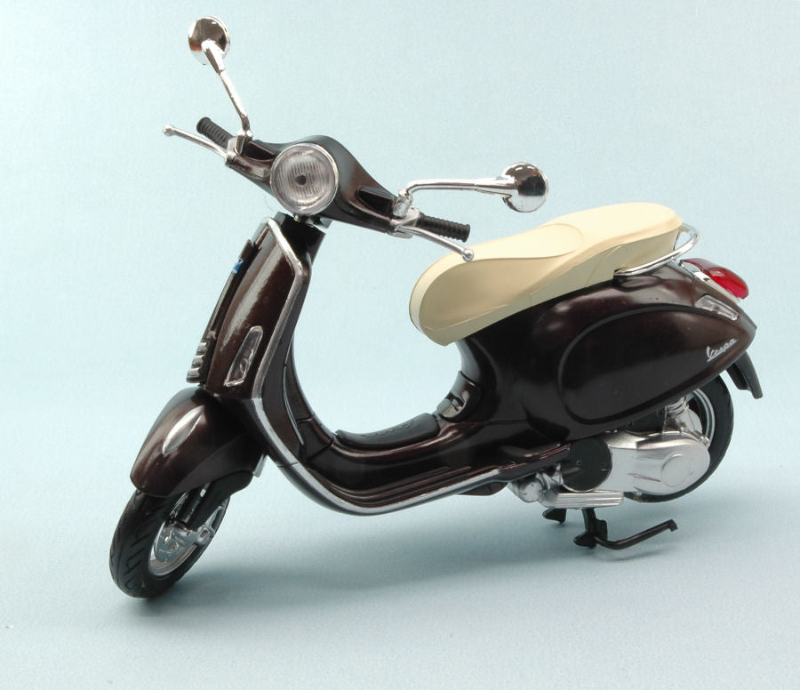 Vespa Primavera 125 2014 Brown – New Ray 1:12
