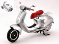 Vespa 946 2013-15 Silver – New Ray 1:12