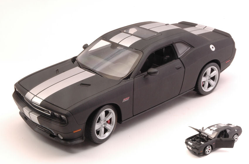 Dodge Challenger Srt 2012 Matt Black/silver – Welly 1:24