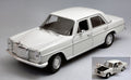 Mercedes 220 (W115) White – Welly 1:24