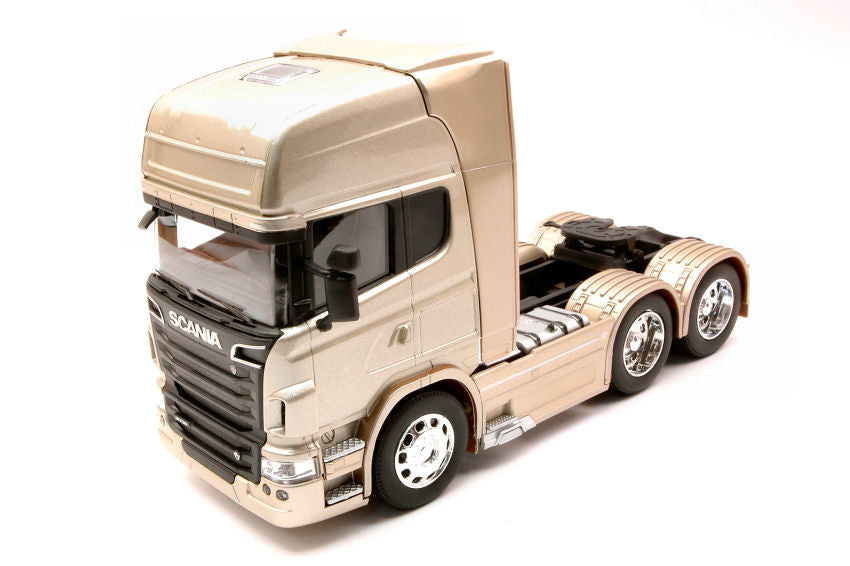 Scania R730 V8 (6x4) Metallic Beige – Welly 1:32