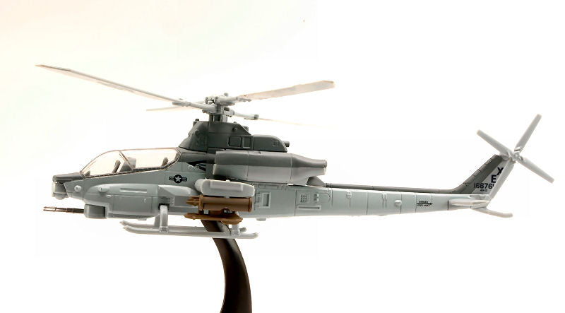 Elicottero Bell AH-1Z Cobra – New Ray 1:55