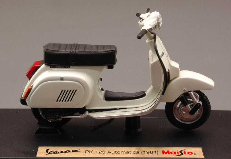 Vespa Pk 125 Automatica 1984 Cream – Maisto 1:18