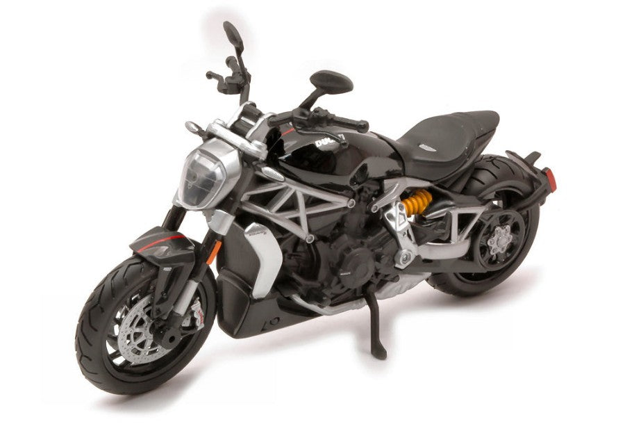 Ducati X Diavel S nero 1:12 – Maisto