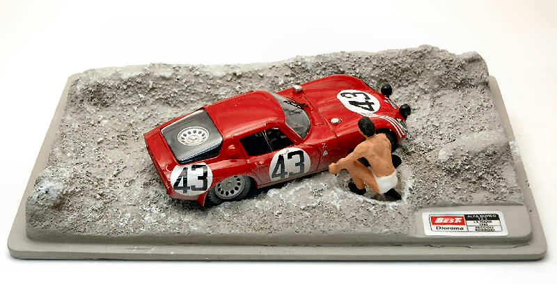 Alfa Romeo TZ2 N.43 24 H Le Mans 1965 Zeccoli-rosinski Diorama – Best Model 1:43