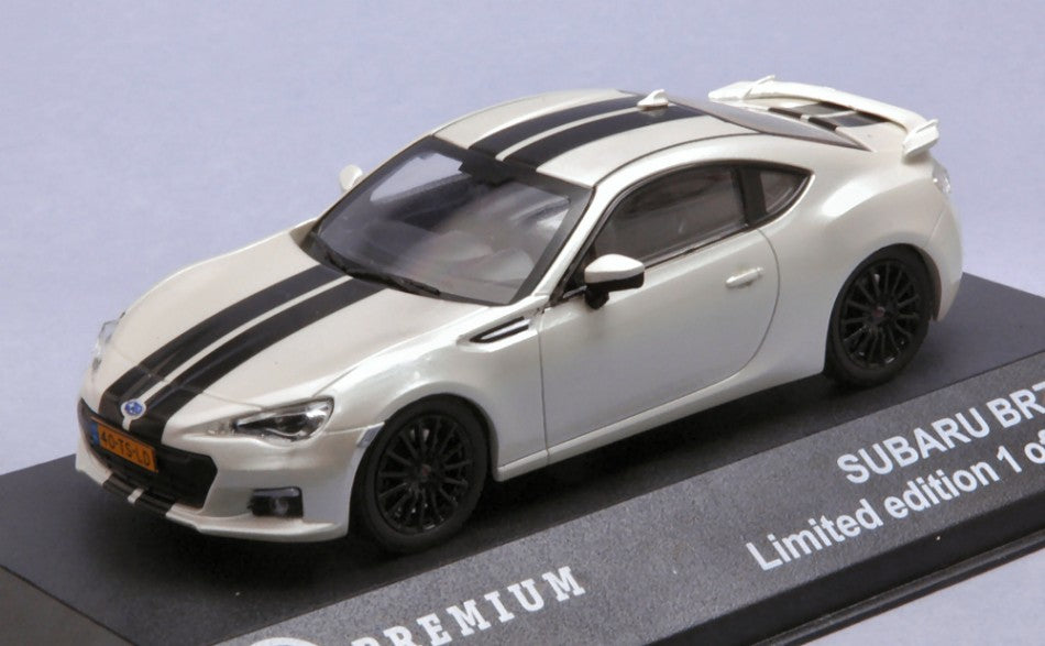 Subaru Brz 2013 Pearl White With Black Lines – Triple 9 1:43