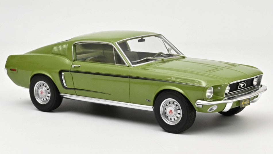 Ford Mustang Fastback GT 1968 Light verde Metallic 1:12 – Norev