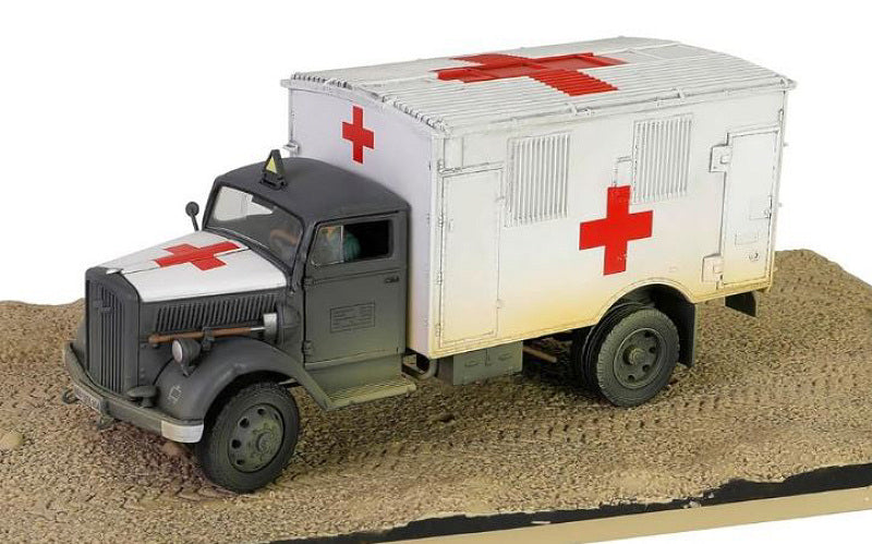 Opel Blitz German 4x4 Ambulance 1940 – Forces of Valor 1:32