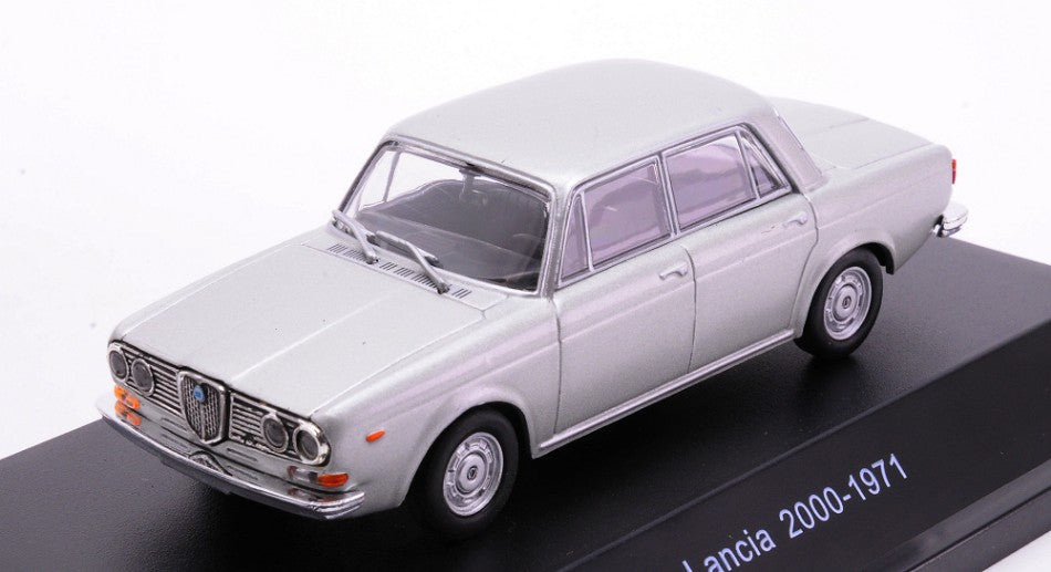 Lancia 2000 1971 Silver – Starline 1:43