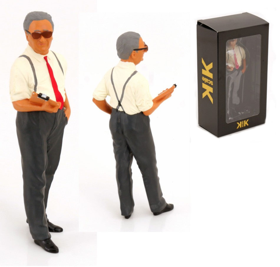 Figurine Enzo With Clipboard – KK Scale 1:12