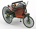 Benz Patent-Motorwagen 1886 verde Reproduction 1:18 – Norev