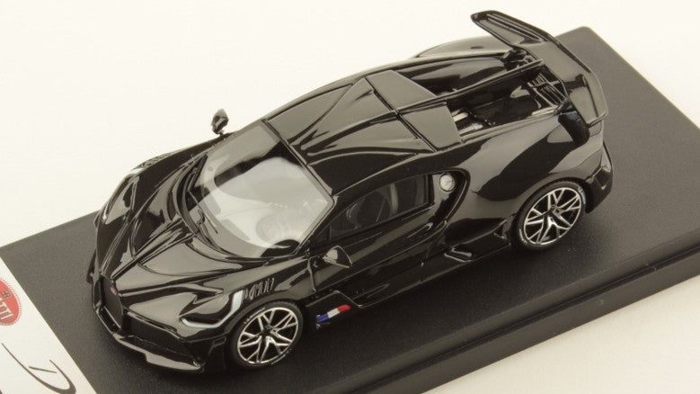 Bugatti Divo Glossy Carbon Black – Looksmart 1:43