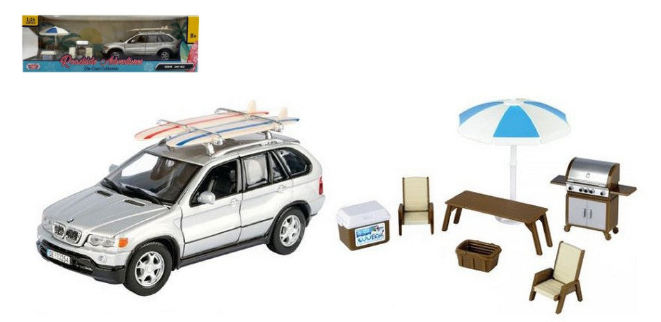 BMW X5 Silver W/accessoires – MotorMax 1:24