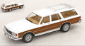 Chevrolet Caprice Estate Wagon 1985 White/decals – ModelCarGroup 1:18