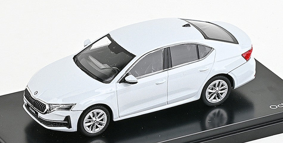 Skoda Octavia Iv Fl 2024 Moon White Metallic – Abrex 1:43